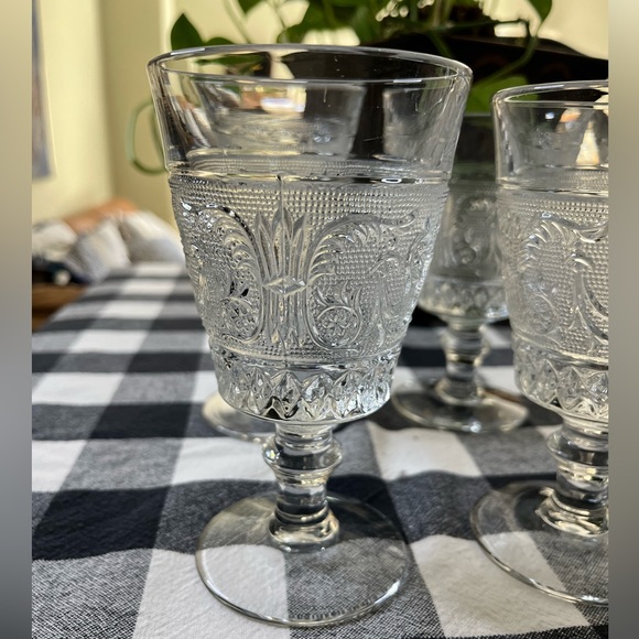 6 - Sandwich Clear Tall Water Goblets by Duncan Miller - Picture 3 of 7